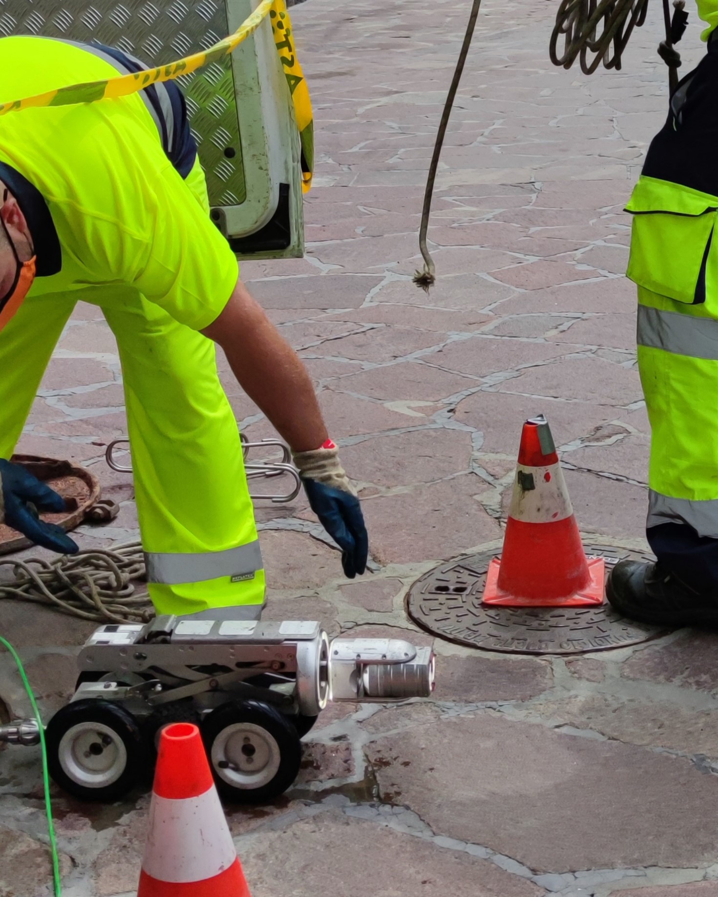 SERVICIO DE INSPECCION DE TUBERIAS CON ROBOT CCTV EN TODA ESPAÑA